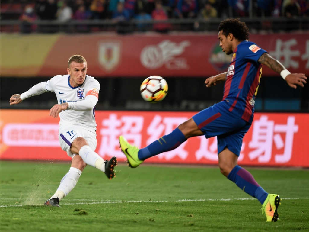 中超惊现超远神球,球迷狂赞‘年度最佳进球 中超惊现超远神球,球迷狂赞‘年度最佳进球